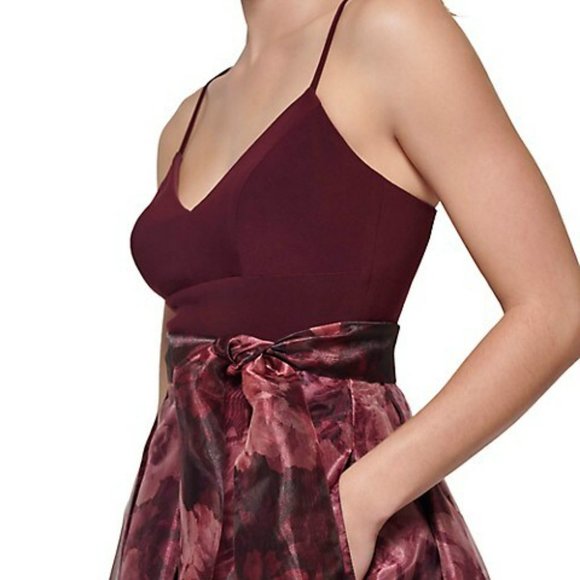 Floral Tulle Ballgown wine-colored size 8 - Picture 4 of 4